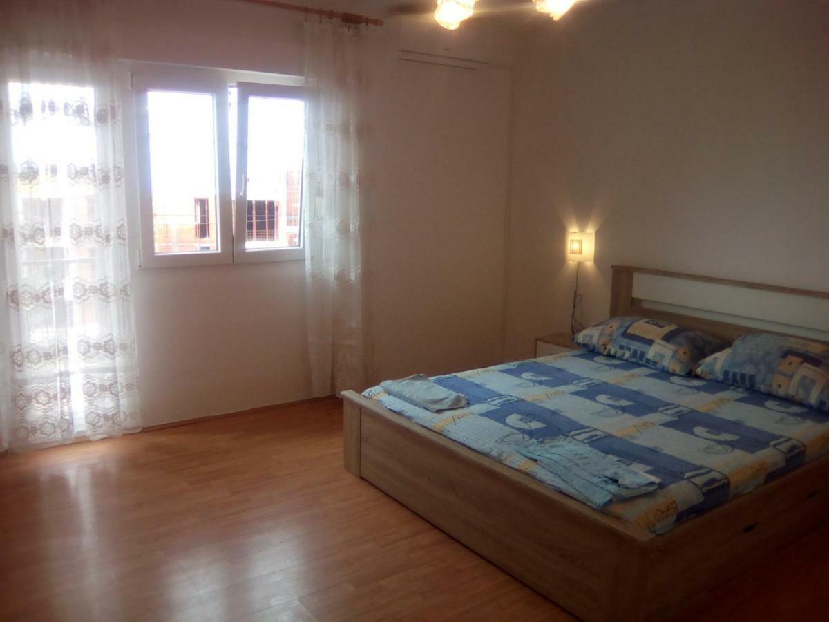 Apartment Damir Senj  Bagian luar foto